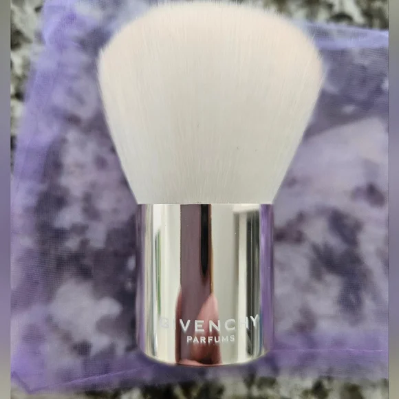 Beauty Bundle!! - Picture 7 of 8